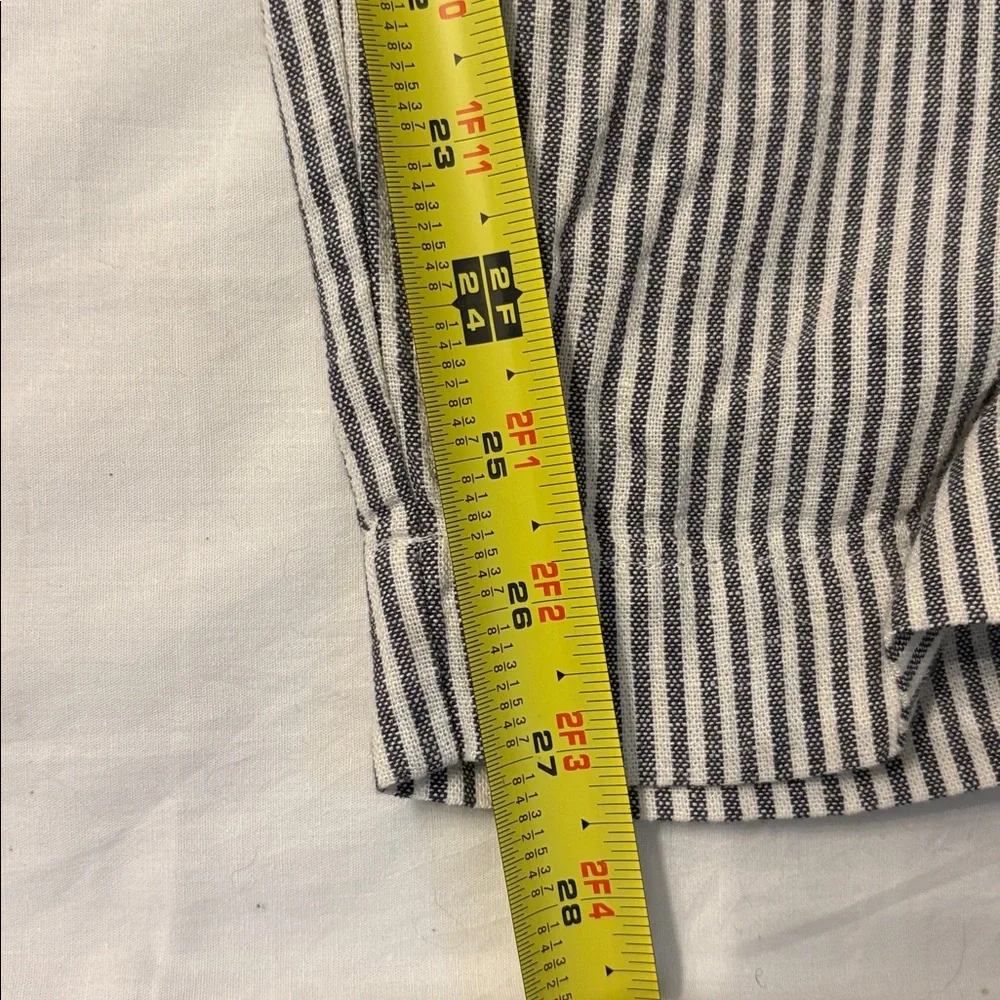 a new day Grey & White Striped Drawstring Chinos Linen Blend SZ M Quiet Luxury.
